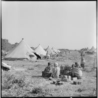 Les tentes du centre de regroupement de Taher El Achouet.