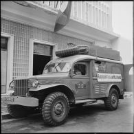 Le camion radiophonique offert au général Raoul Salan pour les soldats d'Algérie.