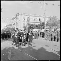 Cérémonie du 11 novembre 1957 à Tizi-Ouzou.