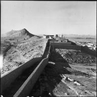 Perspective sur le fort Bouscaren à Laghouat.