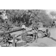 Armement et munitions pris aux rebelles lors de la prise d 'Ati et de Djedda.