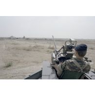 Destinés à la protection de la base aérienne à N'Djamena des canons de 20 mm anti-aériens du 11e Régiment d'artillerie de marine (RAMa) sont postés,montés sur des camions et sur un fortin ainsi qu'un radar de guidage Spartiate.