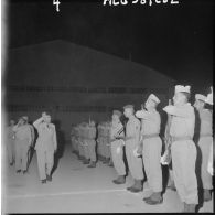 Revue des troupes sur la base aérienne d'AÏn Arnat.