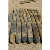 Obus découverts dans une cache de munitions à Tessalit, au Mali.