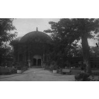 [Voyage de Saigon à Manille, mai 1946. Une chapelle à Manille.]