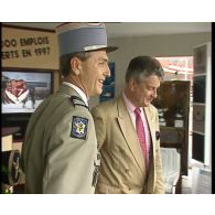 Visite du ministre de la Défense au salon du  Bourget le 17 juin 1997.