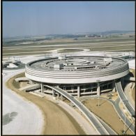 Roissy-en-France (95). Aéroport de Paris-Nord en construction.