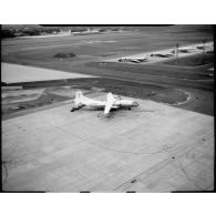 Le Bourget (93). Aérorport de Paris- Le Bourget : aires de stationnement.