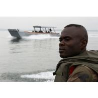 Portrait d'un soldat congolais au centre d'aguerrissement Outre-Mer et étranger (CAOME) de Libreville, au Gabon.