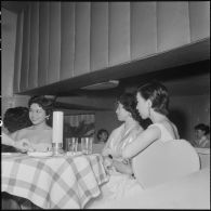 Hôtesses dans un club de Tokyo.