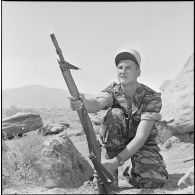 Portrait d'un légionnaire à l'occasion du tournage du film Opération combinée en Algérie. [Description en cours]