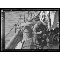 Rade de Salonique. Marin à bord du Poignard. Avril 1916. [légende d'origine]