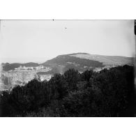 1064. Panorama de Constantine en quatre plaques. Première vue. Vue de l'hôpital. [légende d'origine]