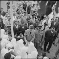 Bain de foule à Saïda le 27 août 1959. [Description en cours]