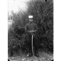 42. [Algérie, 1905-1914. Portrait de militaire.]