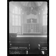 (Massevaux). 8-1916. Salle du tribunal. [légende d'origine]
