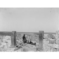 964. Boughrara, 12/04/1903, ruines romaines [de] Gigthis. [légende d'origine]