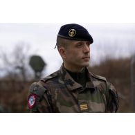 Portrait du capitaine Marc du 28e régiment de transmissions sur la base aérienne 942 Lyon Mont-Verdun.