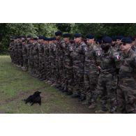 Rassemblement des soldats français pour la fête nationale à Cincu, en Roumanie.