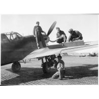 Réarmement d'un Curtiss P-40L du GC II/5.