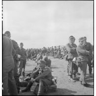 Camp de prisonniers de la Wehrmacht capturés lors des combats pour la libération de la poche de Lorient et de la capitulation de la garnison allemande.