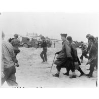 Arrivée du général Leclerc, commandant la 2e division blindée (2e DB), sur Utah Beach le 1er août 1944.