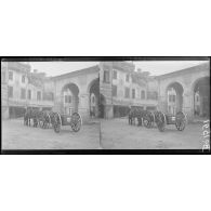 Castelfranco, maison atteinte par une bombe, bombardement du 1er au 2 janvier 1918. [légende d’origine]