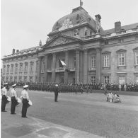 Défilé à pied devant l'Ecole militaire. Passage du groupement de fusiliers-marins commandos de Saint-Mandrier, lors de la cérémonie du 14 juillet 1977.