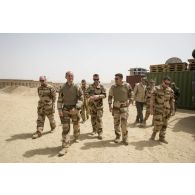 Le SGA accompagne le commandant de la force Barkhane sur le camp de Kidal.