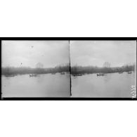 Pogny près de Châlons sur Marne. Exercices de pontonniers sur la Marne (janv. 1917). [légende d'origine]