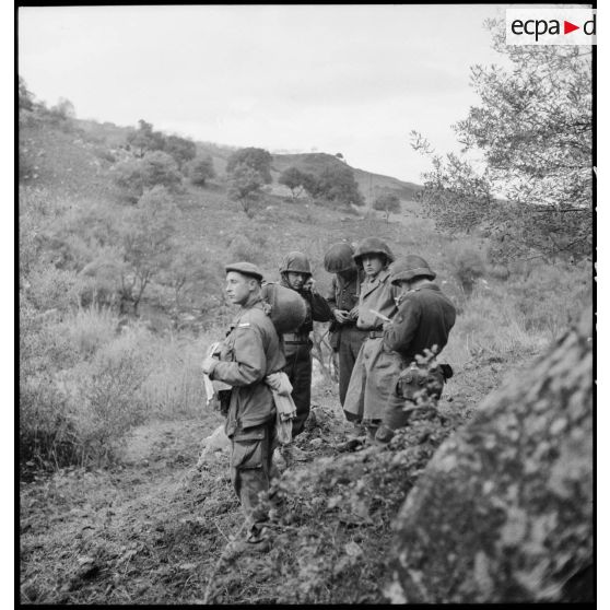 Reprise de l'opération avec communication radio et orientation avec cartes, Kabylie.