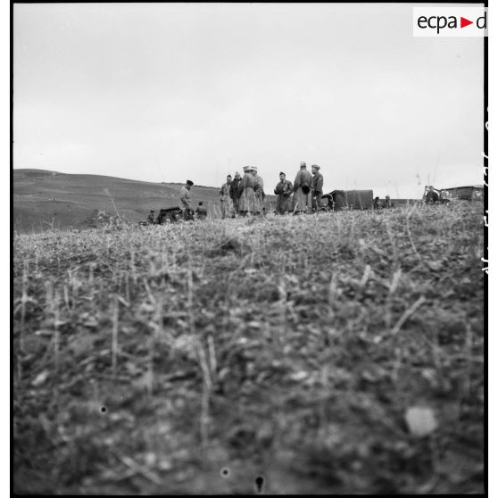 Le 9e RZ (régiment de zouaves) avant une opération en Kabylie.