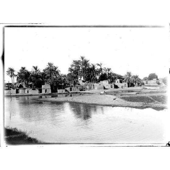 Haute Egypte. Village d'Oulad Amir. [légende d'origine]