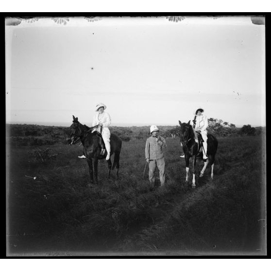 Célina, Mme Bonguen et lieutenant Bonguen. [légende d'origine]