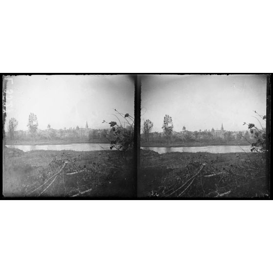 Grandpré, panorama du village. [légende d'origine]