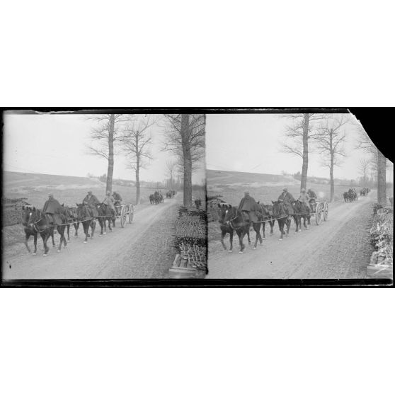 Minaucourt. (avril 1917). Echelon d'artillerie. [légende d'origine]