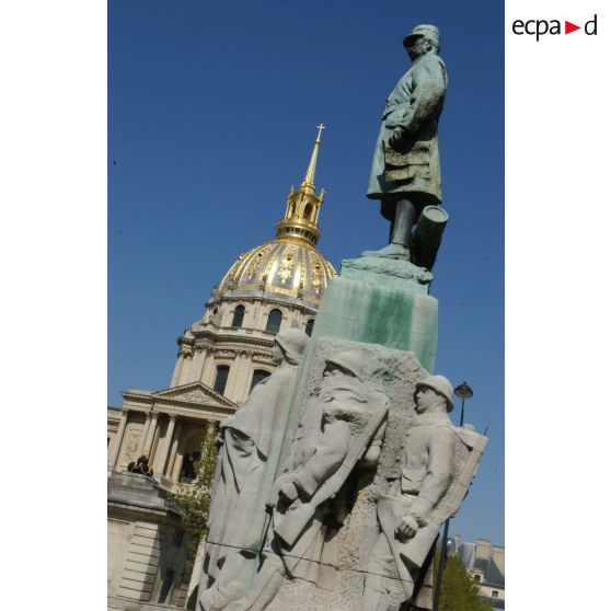 Monument au maréchal Fayolle.