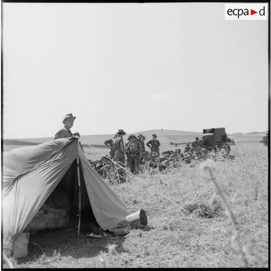 L'unité de commandos attendant l'ordre du départ, opération Basque.