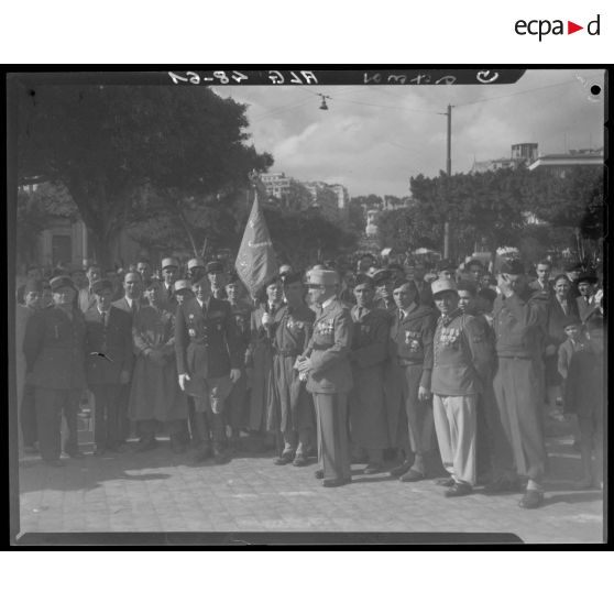 Le général Guy Schlesser lors de la cérémonie de commémoration du 11 novembre à Alger.