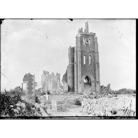 Ville-sur-Tourbe (Marne). L'église. [Légende d'origine]