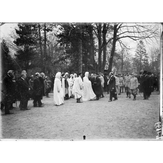 Nogent sur Marne. La mission musulmane à l'hôpital colonial. [légende d'origine]