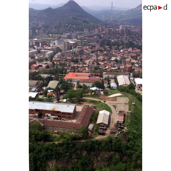 Vue aérienne du HQ du camp militaire SDK (serment de Koufra) de la BMN-N.