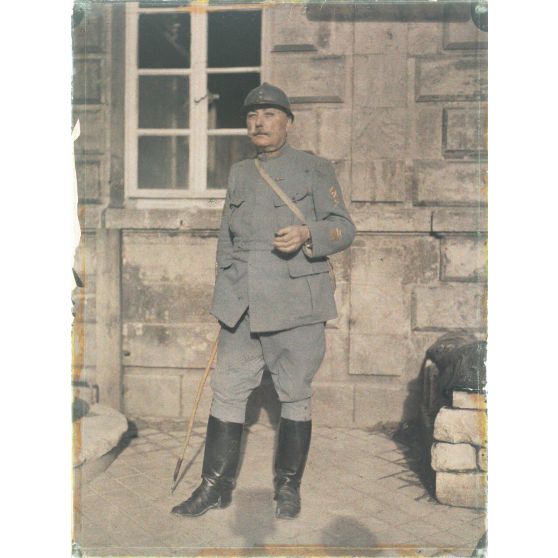 Verdun. Colonel Dehay, commandant d'armes. [légende d'origine]