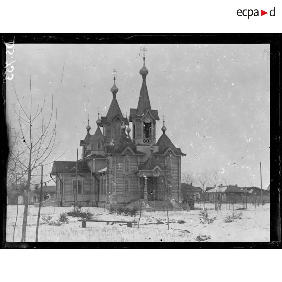 Sibérie. Eglise russe région Baïkal. [légende d'origine]