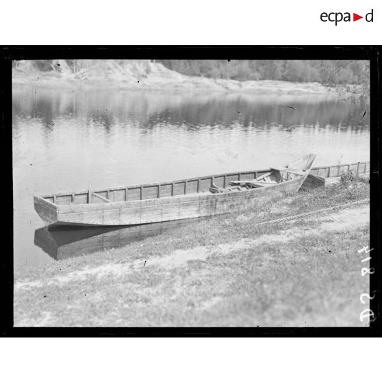 Barge servant au transport des aliments venant de la Petchora (à partir du 1er juillet). [légende d'origine]