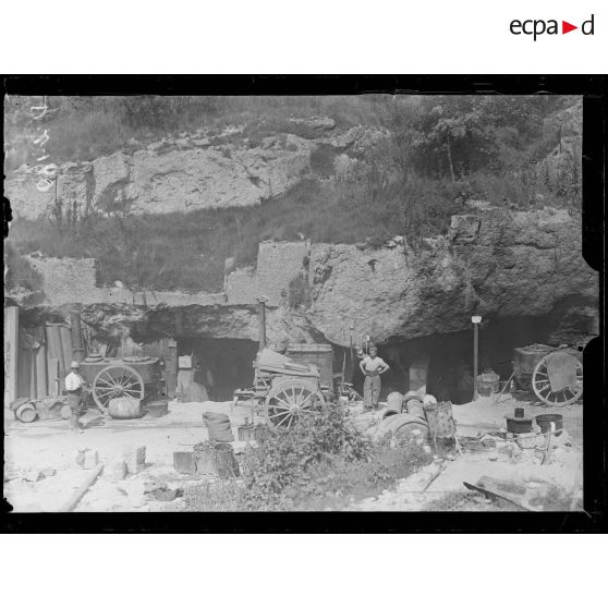 Secteur de Vaux-Confrécourt, Aisne, grotte des cuisines. [légende d'origine]