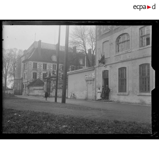 Troyes. Hôpital sanitaire n°8. Vue générale. [légende d'origine]