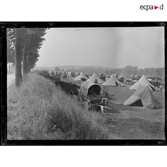 Panorama. La Neuville-Sire-Bernard. Camp de GVAD. [légende d'origine]