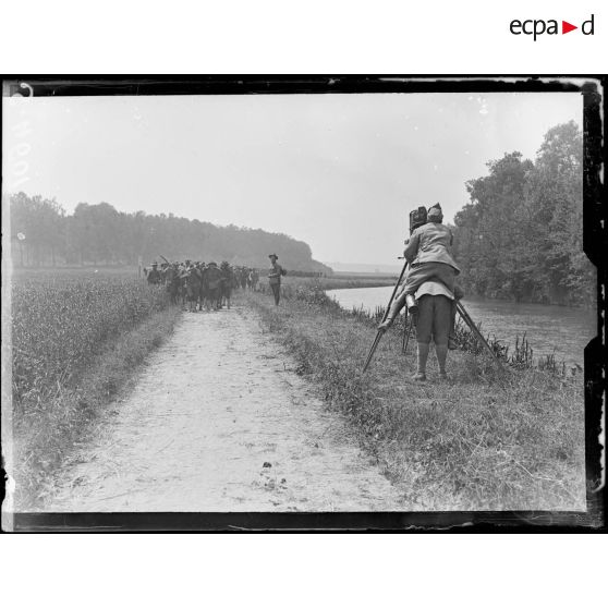 Sammeron (Seine-et-Marne). Troupes américaines montant ligne. Un opérateur de la SPCA. [légende d'origine]