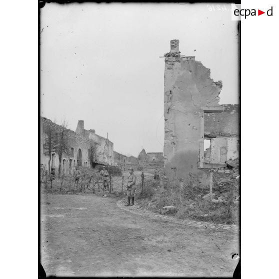 Port-sur-Seille (Meurthe-et-Moselle). La route d’Eply. [légende d’origine]